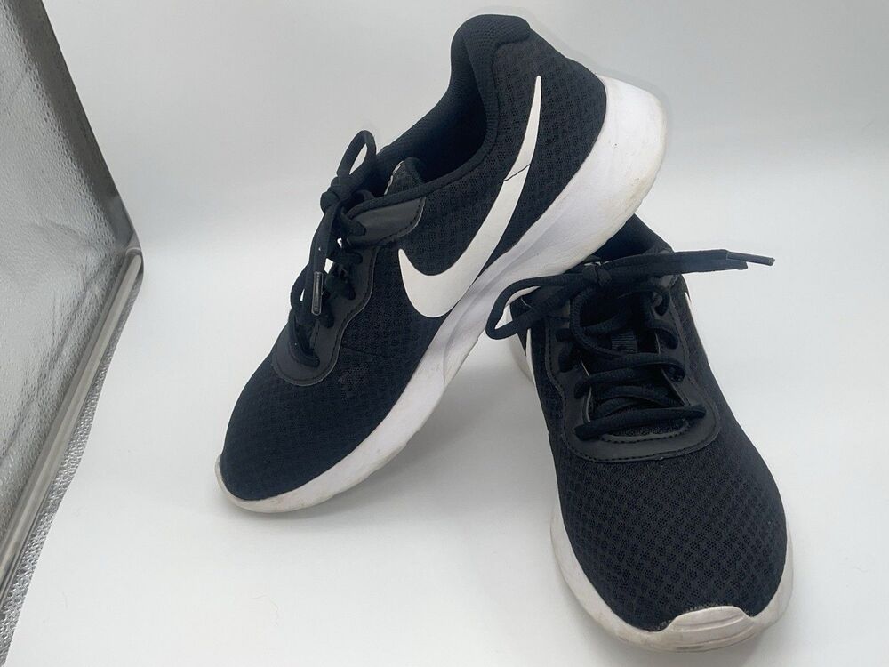 Nike Tanjun Next Nature Black White Running Shoes Men’s Size 10 DJ6257-004